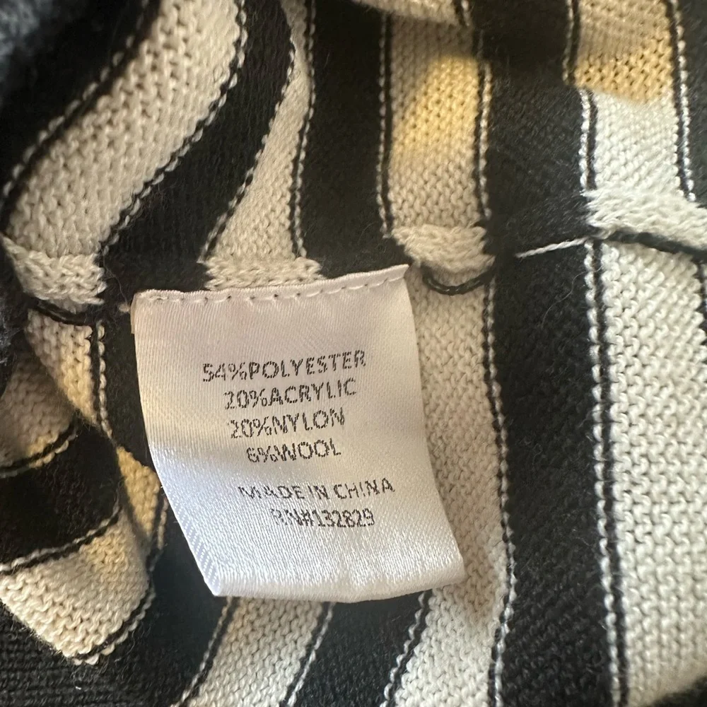 House of Harlow 1960 X Revolve Britt Sweater in Black + White Stripe, Size XXS. - Picture 8 of 8